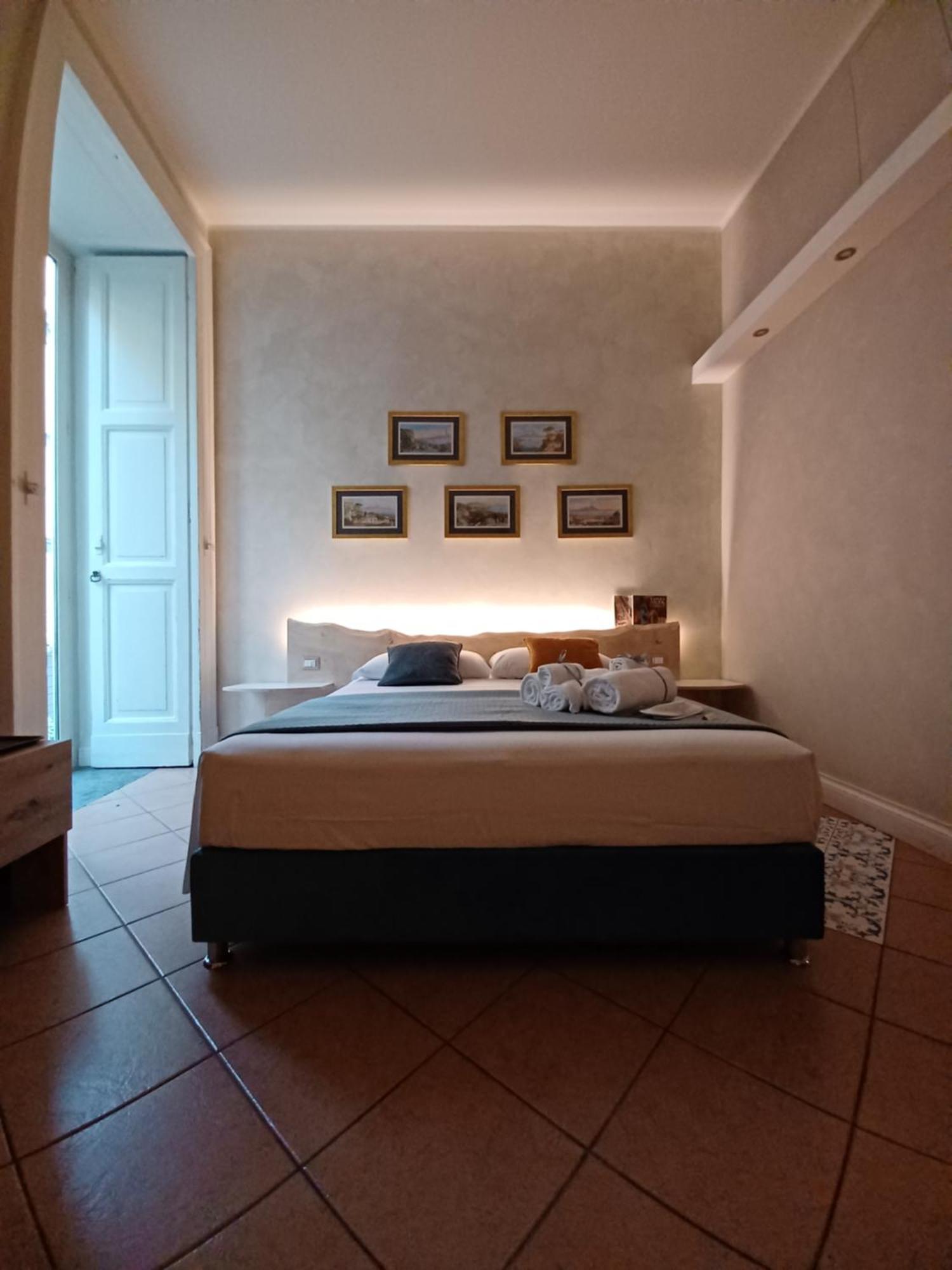 Domus Duomo B&B Napoli Exteriör bild